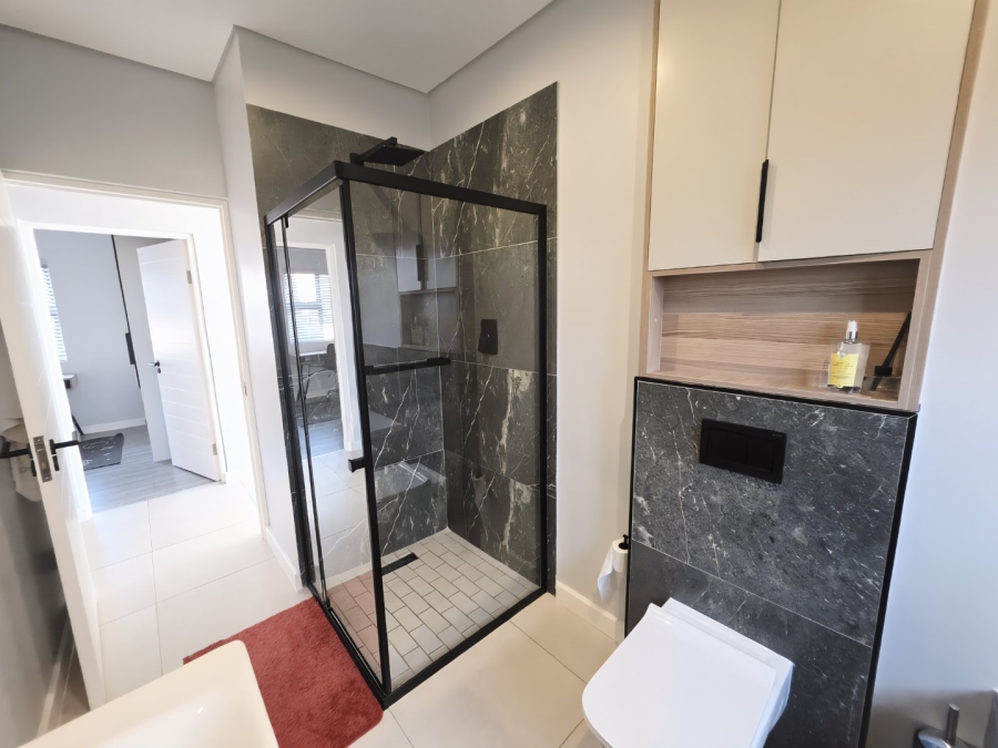 To Let 4 Bedroom Property for Rent in Sandown Western Cape